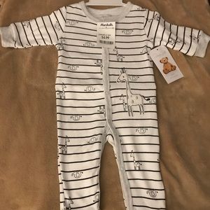 Baby boy 0-3M giraffe button up footless pj